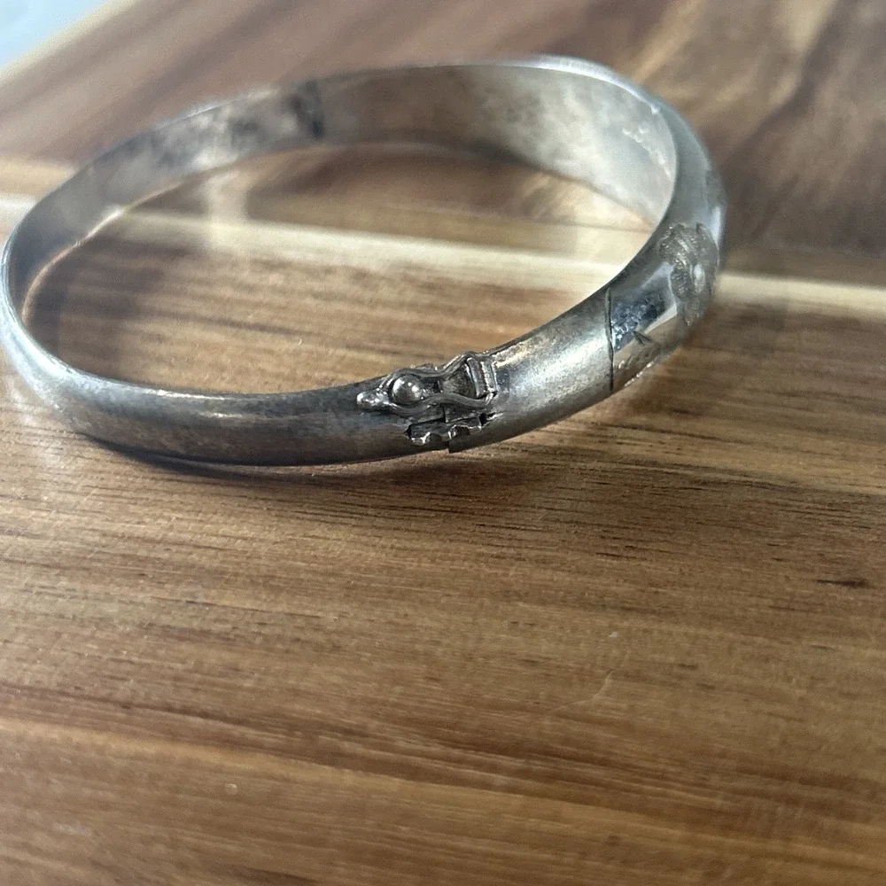 Vintage Thailand 925 Sterling Silver Etched Bangle Bracelet 7.5